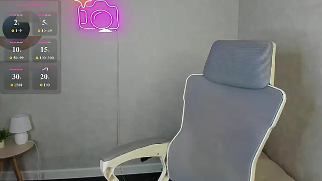 Snapshot of Violeta_Paul chatting on 13, 7, 2026 Violeta Paul online show from 13, 7, 2026