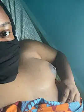Auntkiki online show from 2, 6, 2026