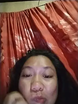 Snapshot of Yummyleyn chatting on 1, 6, 2026 Yummyleyn online show from 1, 6, 2026