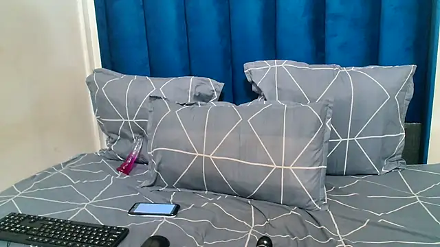 Snapshot of Goldenbutchy23 chatting on 22, 6, 2026 Goldenbutchy23 online show from 22, 6, 2026