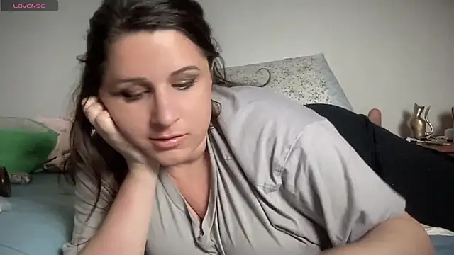 Snapshot of maddiliz chatting on 17, 2, 2025 maddiliz online show from 17, 2, 2025