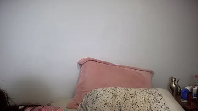 Snapshot of maddiliz chatting on 19, 2, 2025 maddiliz online show from 19, 2, 2025