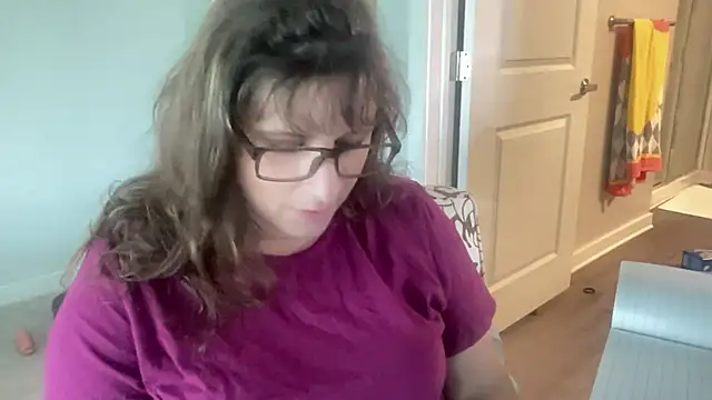 Snapshot of maddiliz chatting on 24, 9, 2025 maddiliz online show from 24, 9, 2025