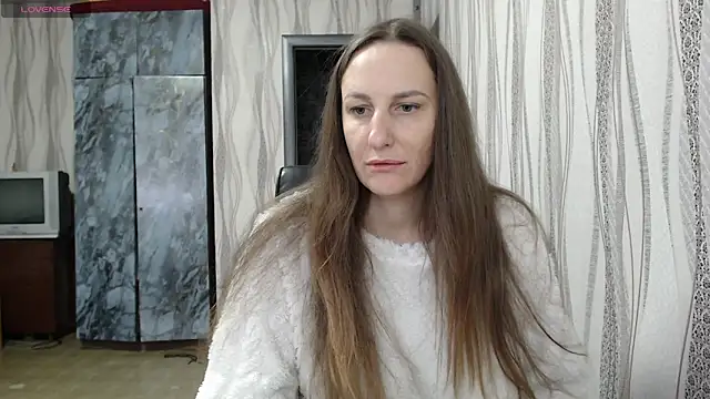 Snapshot of Yevgeshka-Milashka chatting on 12, 10, 2025 Yevgeshka-Milashka online show from 12, 10, 2025