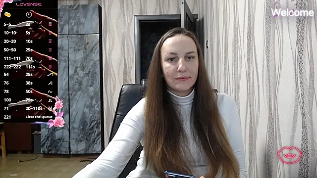 Snapshot of Yevgeshka-Milashka chatting on 17, 10, 2025 Yevgeshka-Milashka online show from 17, 10, 2025