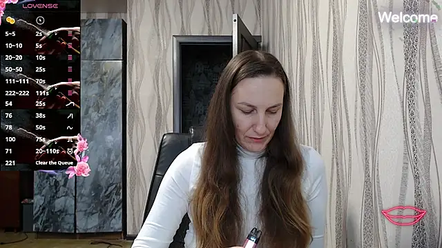 Snapshot of Yevgeshka-Milashka chatting on 19, 10, 2025 Yevgeshka-Milashka online show from 19, 10, 2025