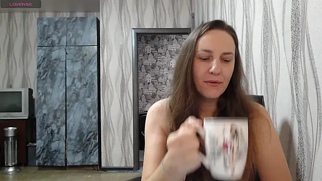 Yevgeshka-Milashka online show from 3, 11, 2025