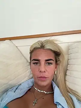 kim17827 online show from 23, 7, 2026