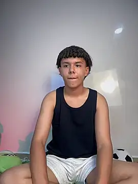 Snapshot of Zayn_Ross chatting on 3, 6, 2026 Zayn Ross online show from 3, 6, 2026