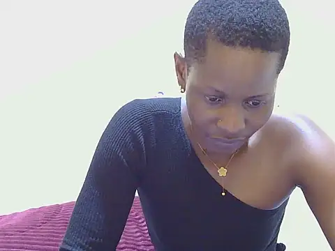 lunah sexxy online show from 18, 7, 2026