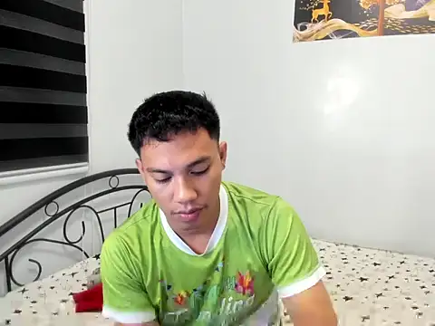 urfucker vinz online show from 18, 7, 2026