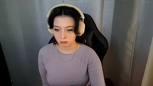 YunaLush online show from 5, 6, 2026