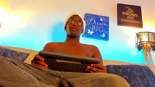 Snapshot of xavier_cole chatting on 25, 6, 2026 xavier cole online show from 25, 6, 2026