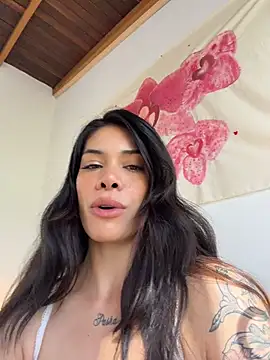 SiennaLuvs online show from 6, 7, 2026