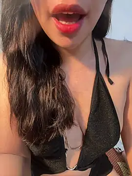 QuynhAnhhh sweet online show from 13, 7, 2026