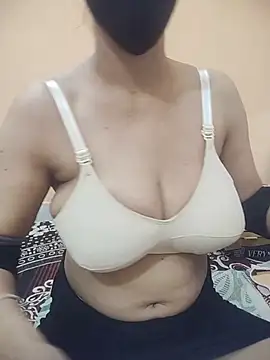 Snapshot of Anna_gougeous chatting on 4, 6, 2026 Anna gougeous online show from 4, 6, 2026