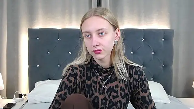 Snapshot of LirienVexx chatting on 18, 6, 2026 LirienVexx online show from 18, 6, 2026