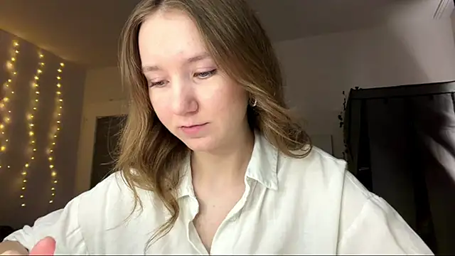 Snapshot of smalllisa chatting on 19, 6, 2026 smalllisa online show from 19, 6, 2026