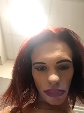 Snapshot of translady19 chatting on 20, 6, 2026 translady19 online show from 20, 6, 2026