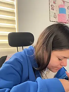 Camila Duarte 2 online show from 18, 6, 2026