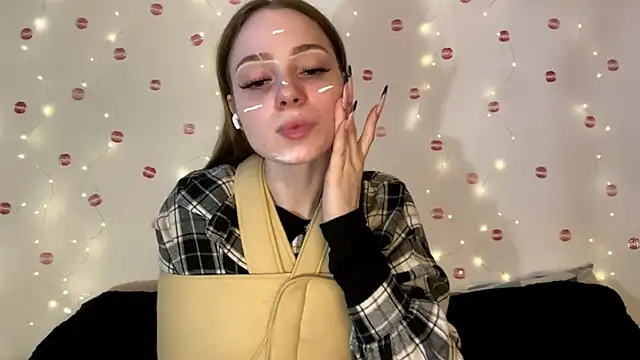 itskylieee online show from 30, 6, 2026