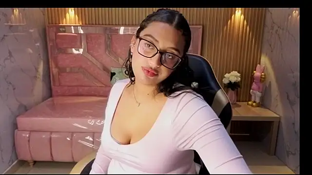 Marya stevens s online show from 4, 6, 2026