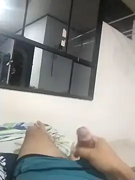 EnzoDesire online show from 3, 8, 2026