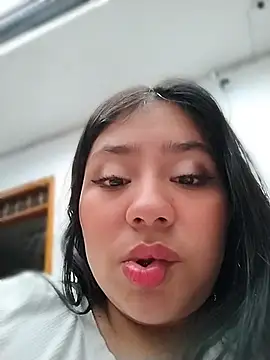 Amber Herrera online show from 8, 7, 2026
