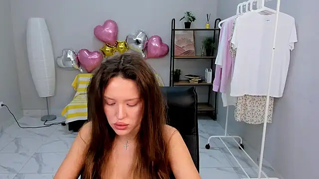 Teresa Yates online show from 6, 6, 2026