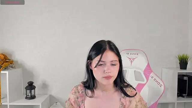 Baby Sunsh1ne  online show from 25, 6, 2026
