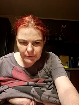 Snapshot of GoldenWifee chatting on 10, 7, 2026 GoldenWifee online show from 10, 7, 2026