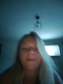 Snapshot of NinaHola chatting on 5, 6, 2026 NinaHola online show from 5, 6, 2026