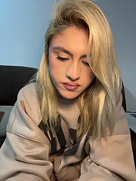 Lia-firee online show from 22, 7, 2026