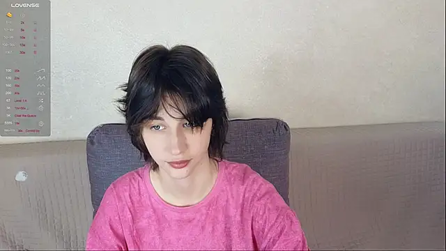 Carolina Lu online show from 8, 6, 2026