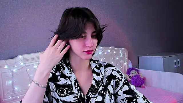Carolina Lu online show from 25, 7, 2026
