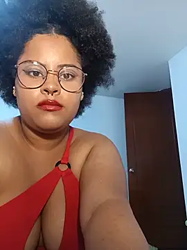 Snapshot of Lolacurly69 chatting on 14, 6, 2026 Lolacurly69 online show from 14, 6, 2026