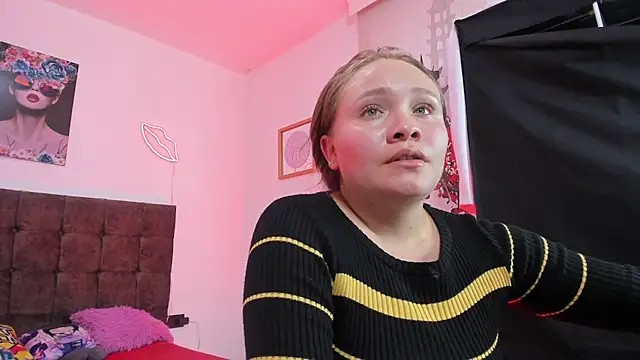 Snapshot of zafira_and_zireya chatting on 11, 6, 2026 zafira and zireya online show from 11, 6, 2026