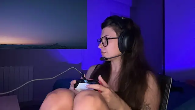 sunnykissed online show from 10, 6, 2026