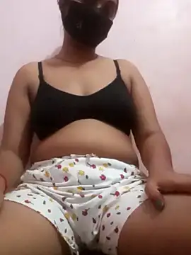 Snapshot of TRISHA0404 chatting on 21, 6, 2026 TRISHA0404 online show from 21, 6, 2026