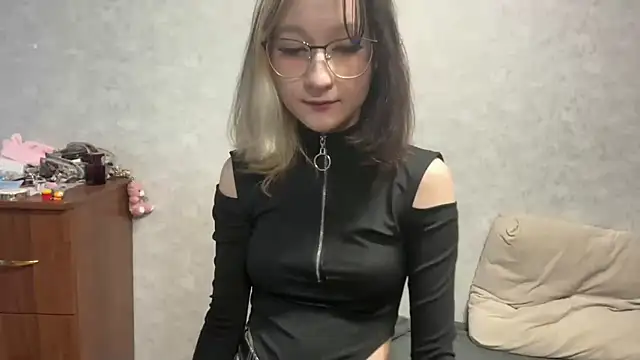 Snapshot of Lilfain_baby chatting on 29, 6, 2026 Lilfain baby online show from 29, 6, 2026