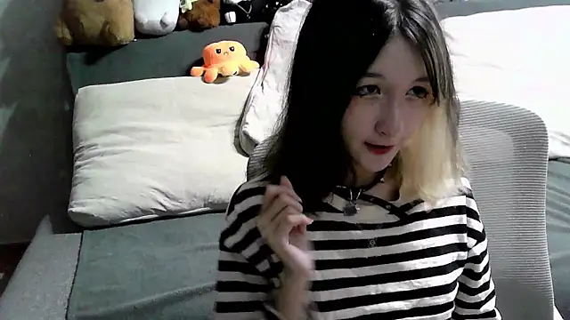 Snapshot of Lilfain_baby chatting on 28, 7, 2026 Lilfain baby online show from 28, 7, 2026