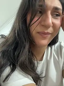 Snapshot of AryloverX chatting on 18, 7, 2026 AryloverX online show from 18, 7, 2026