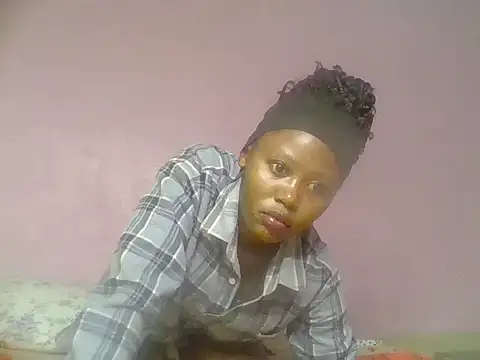 Snapshot of cute_bee chatting on 18, 6, 2026 cute bee online show from 18, 6, 2026