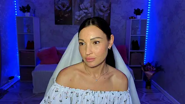 NikoleMills online show from 21, 6, 2026