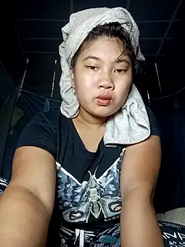 Emelyzz online show from 11, 6, 2026