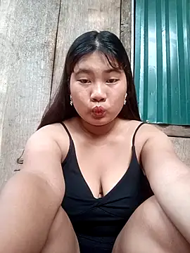 Emelyzz online show from 22, 6, 2026