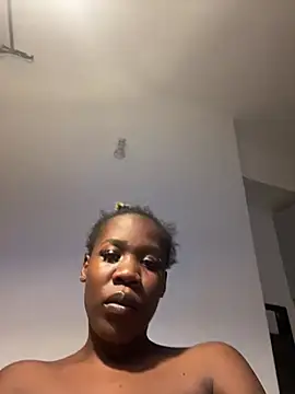 Sweet-Sandrah online show from 11, 7, 2026