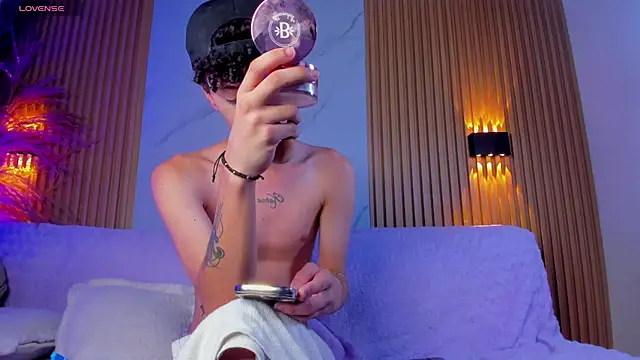 im ethan  online show from 12, 7, 2026