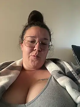 Snapshot of curvymayaxo chatting on 10, 6, 2026 curvymayaxo online show from 10, 6, 2026