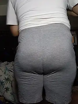 Dickbetweencheeks online show from 2, 7, 2026
